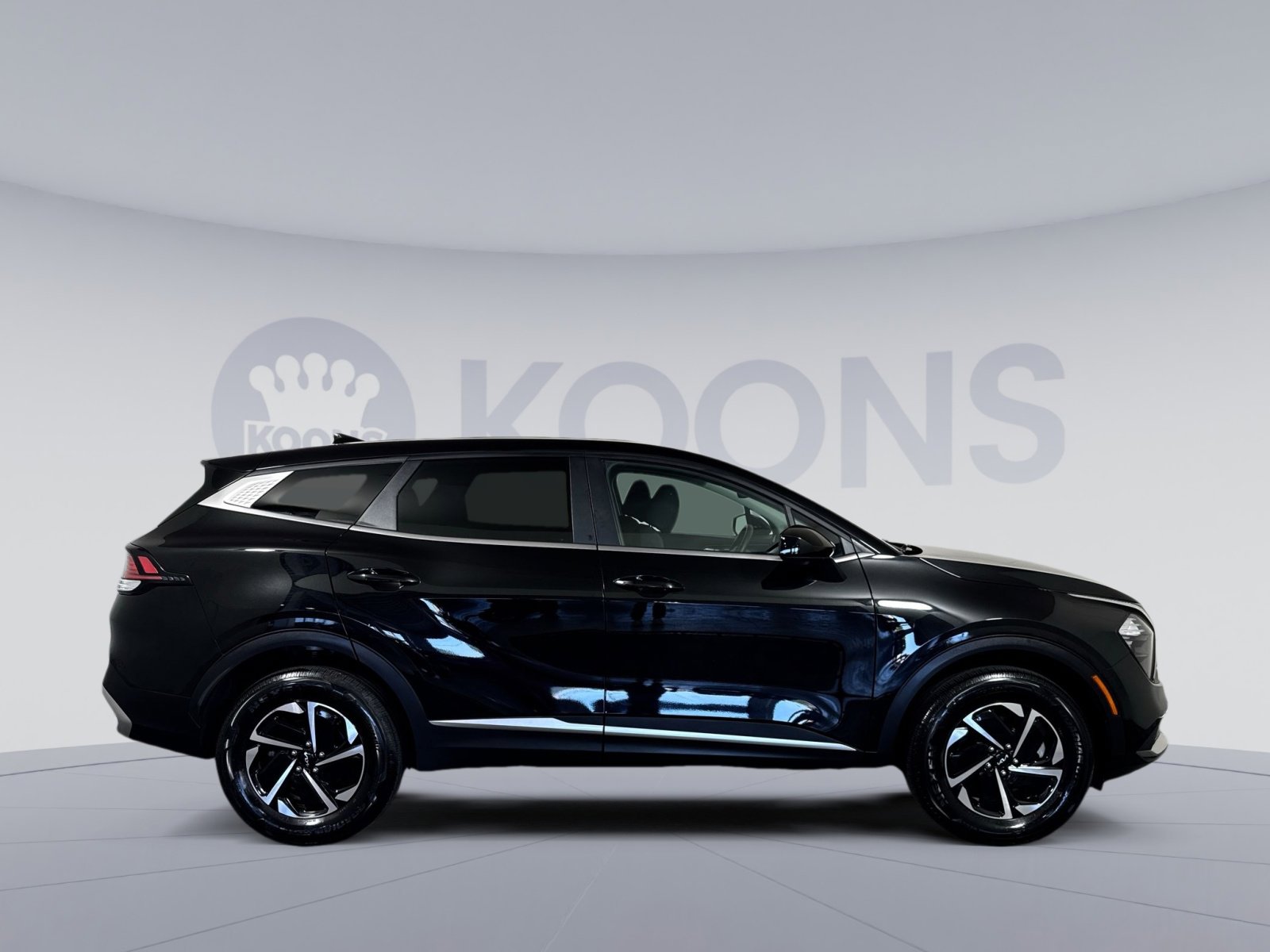 Used 2023 Kia Sportage LX AWD/4WD image 8