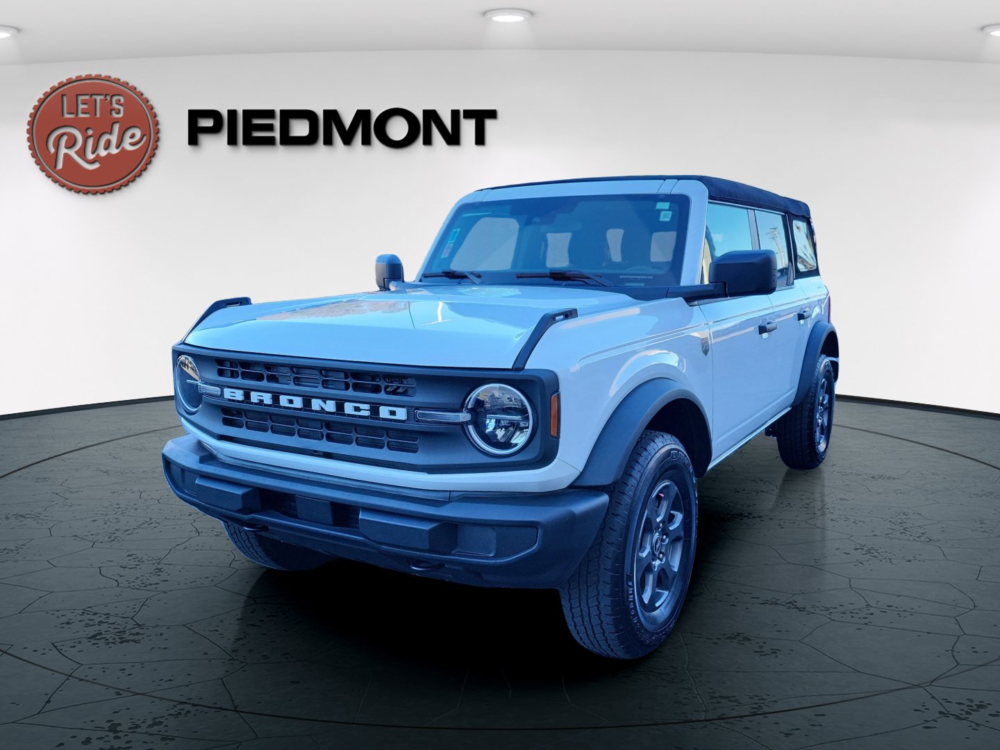 Used 2025 Ford Bronco Big Bend AWD/4WD image 1