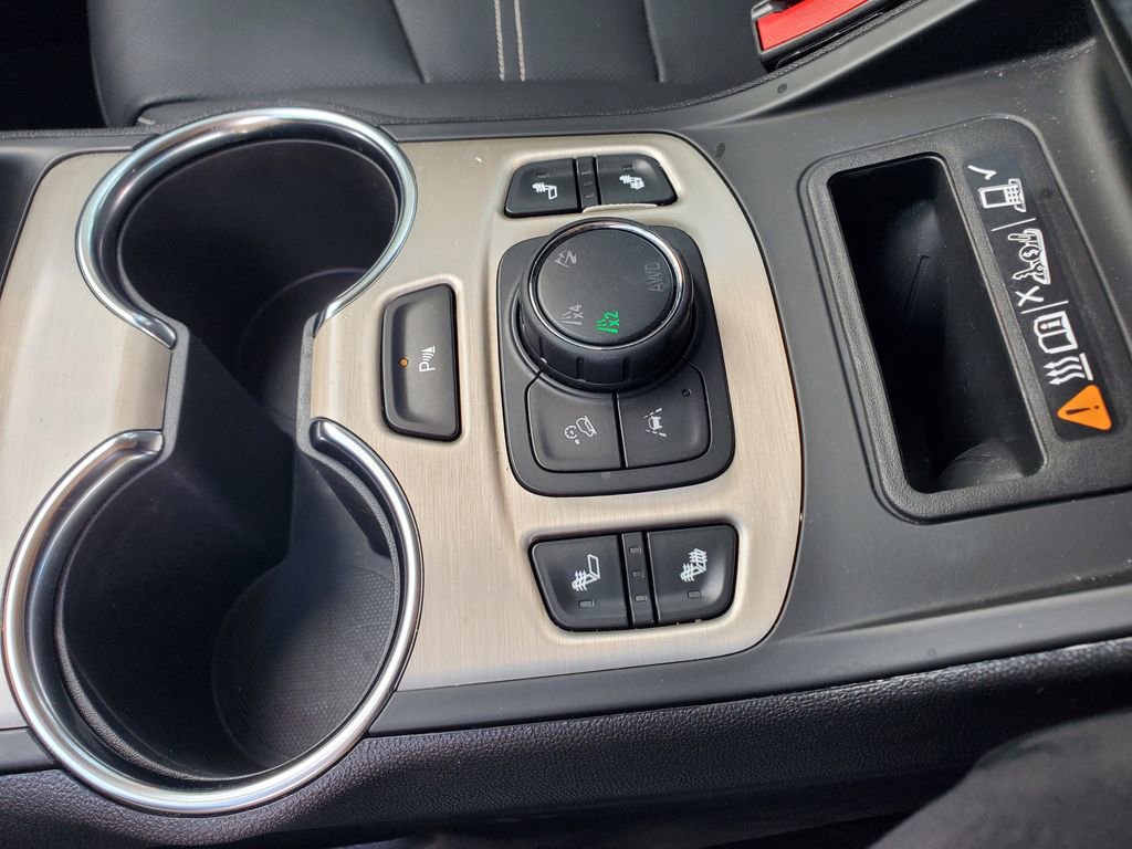 Used 2022 GMC Terrain Denali image 34