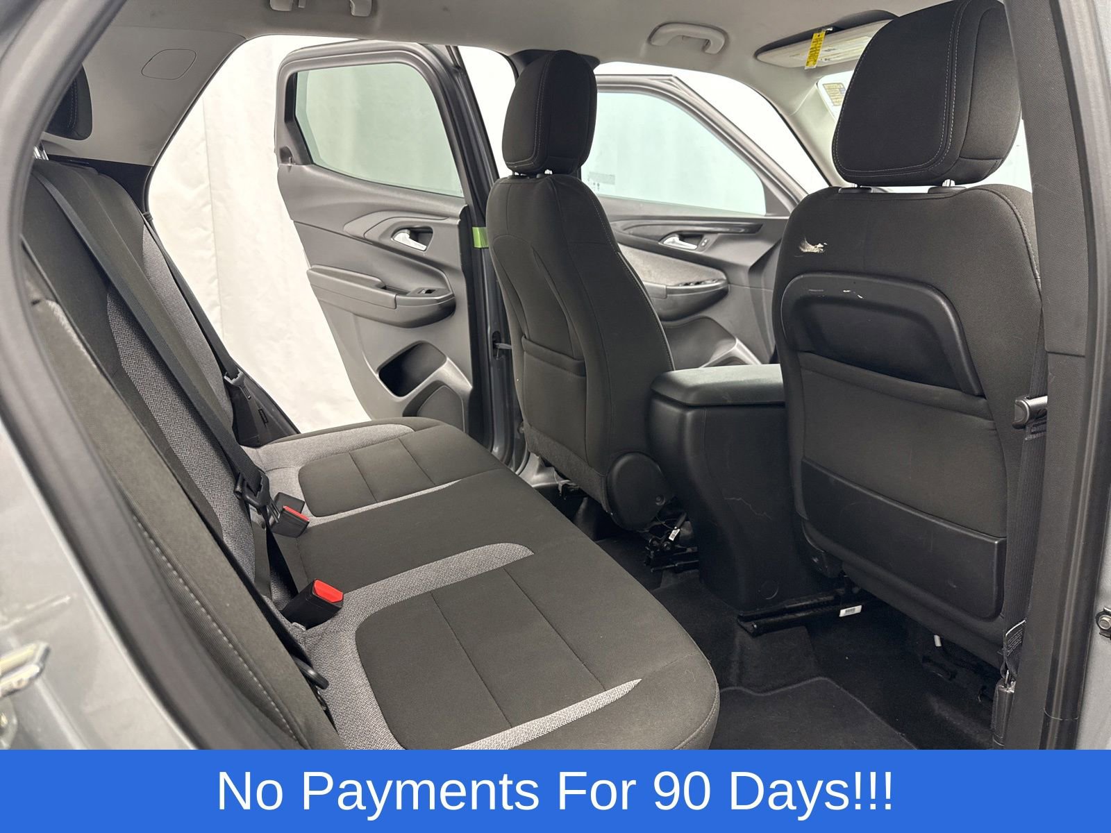 Used 2025 Chevrolet TrailBlazer LT AWD/4WD image 32