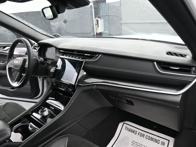 Used 2023 Jeep Grand Cherokee L Laredo image 14