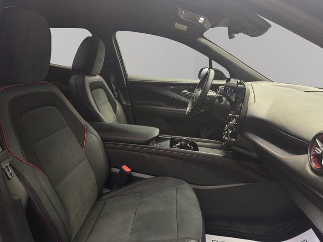 Used 2025 Chevrolet Blazer EV RS image 43