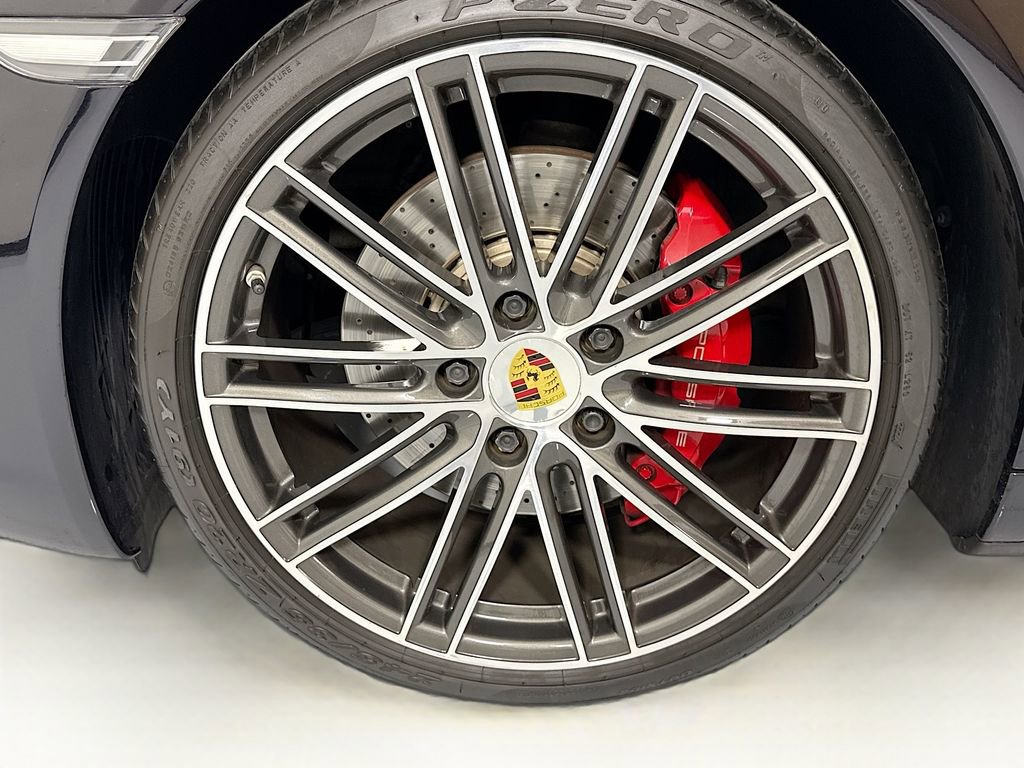 Used 2017 Porsche 911 Carrera 4S image 28