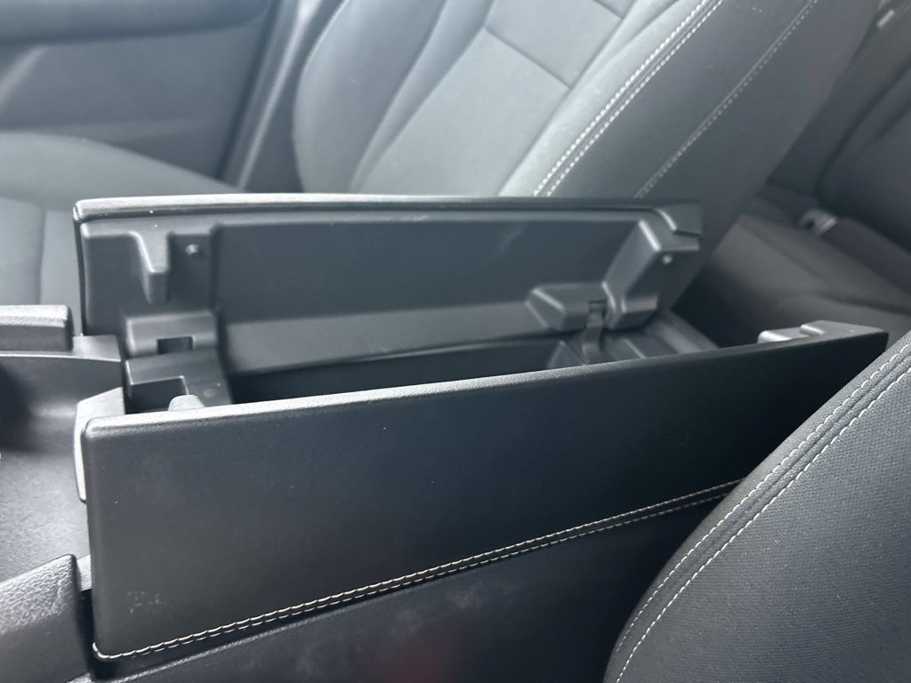 Certified 2025 Nissan Rogue S FWD image 38