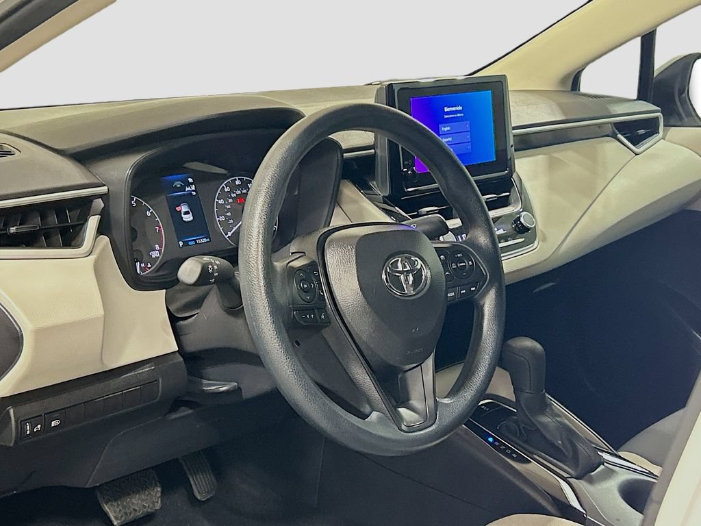 Used 2025 Toyota Corolla LE FWD image 7