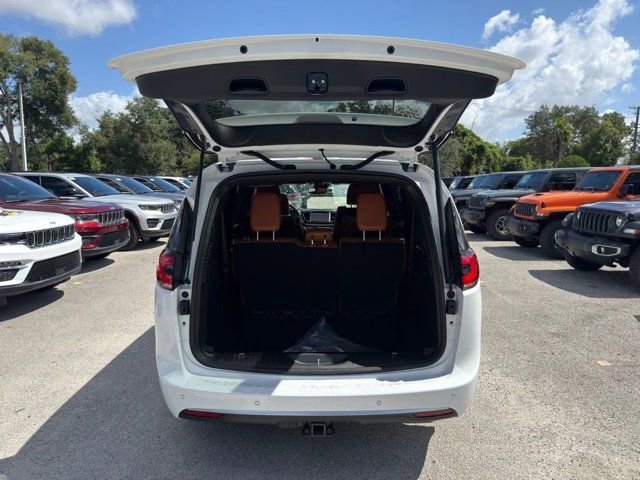 New 2026 Chrysler Pacifica Pinnacle w/ Trailer Tow Group image 44