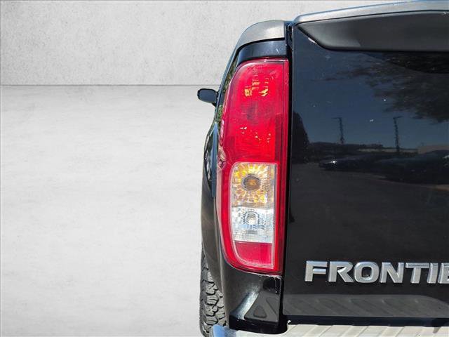 Used 2014 Nissan Frontier SV RWD image 11