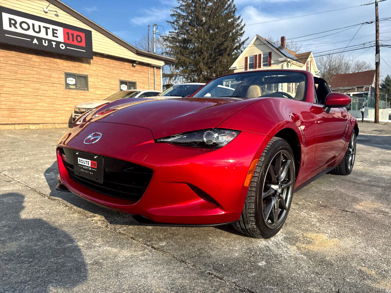 Used 2017 MAZDA MX-5 Miata RF Grand Touring image 1