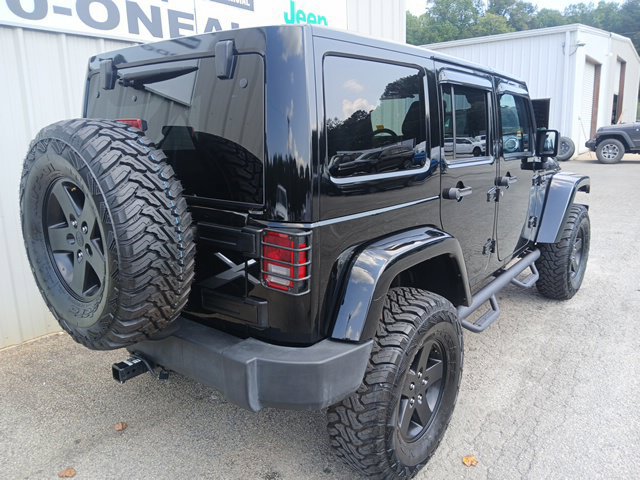 Used 2015 Jeep Wrangler Unlimited Sahara AWD/4WD image 3