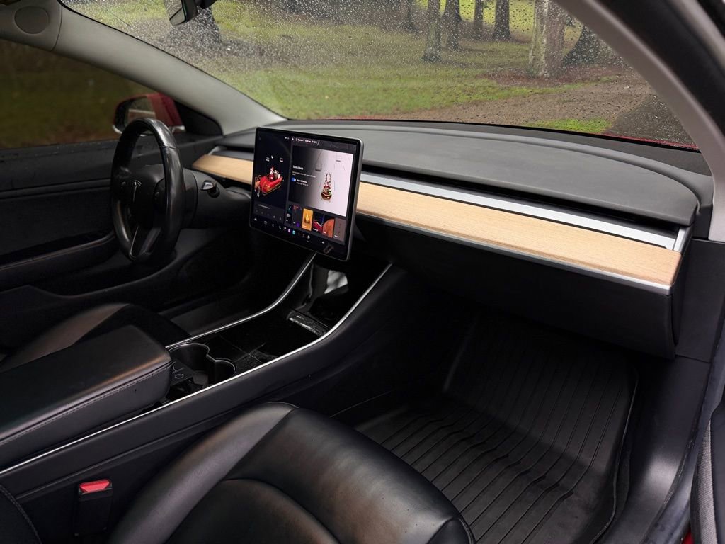 Used 2018 Tesla Model 3 Long Range image 53