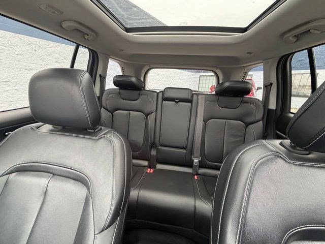 Used 2022 Jeep Grand Cherokee Limited AWD/4WD image 33