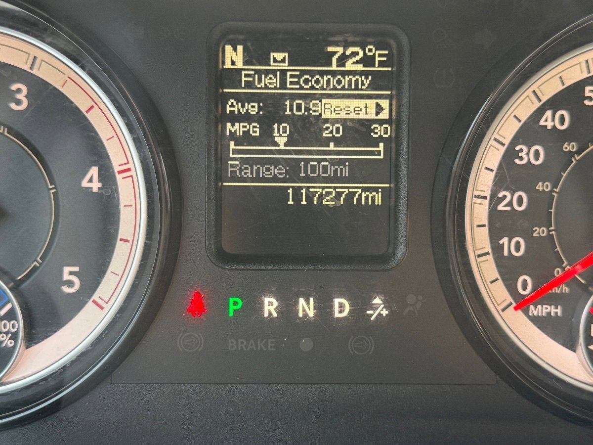 Used 2018 RAM 3500 Tradesman w/ Chrome Appearance Group AWD/4WD image 25