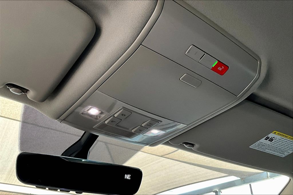 Used 2023 Volkswagen Atlas SE image 34