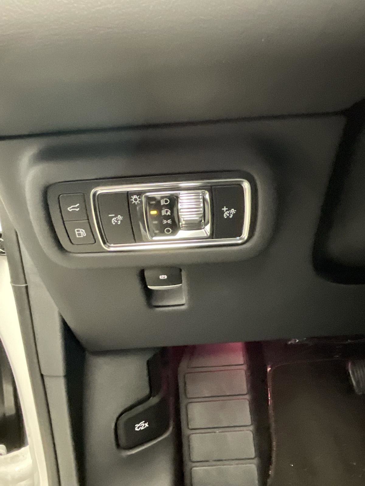 New 2024 Lincoln Nautilus Reserve w/ Jet Appearance Package (87T) image 27