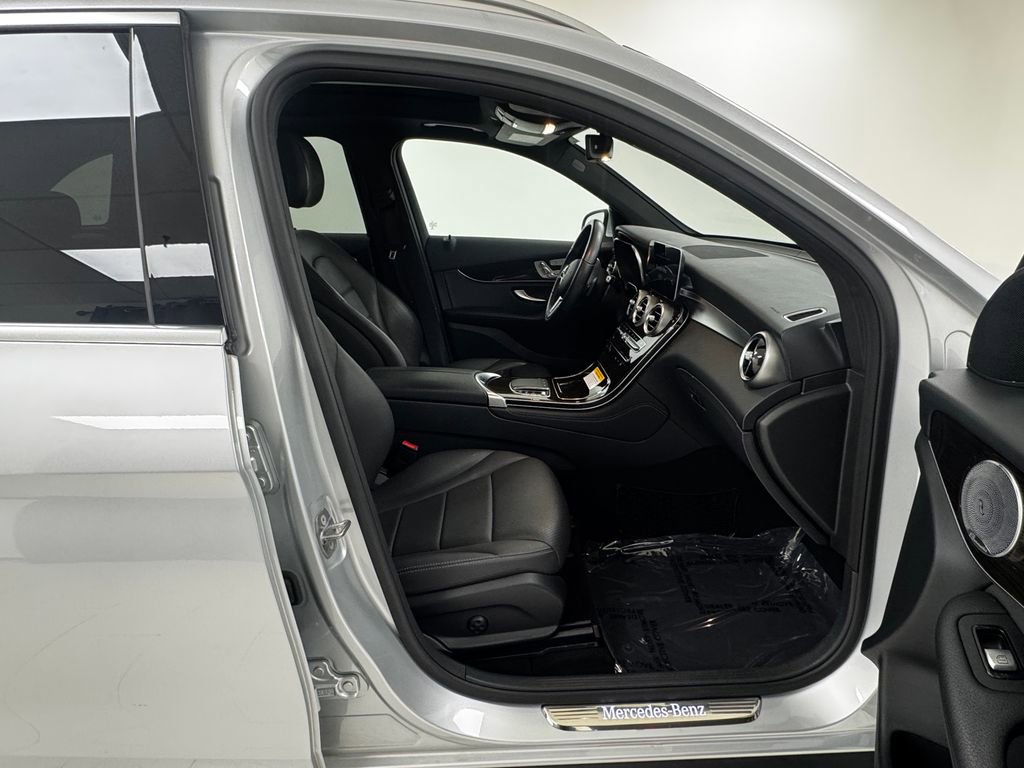 Used 2020 Mercedes-Benz GLC 350e 4MATIC image 14