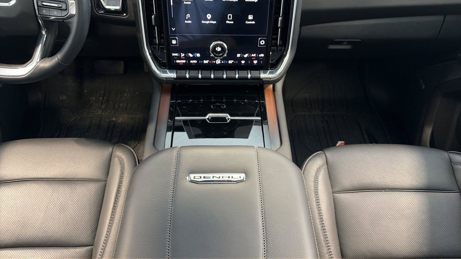 Used 2026 GMC Yukon Denali w/ Sun & Power Step Package AWD/4WD image 38