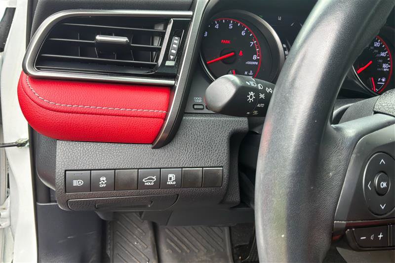 Used 2021 Toyota Camry XSE FWD image 17