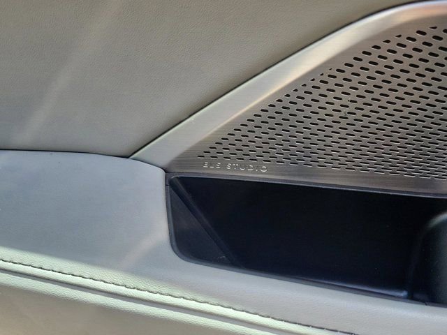 Certified 2023 Acura MDX FWD w/ Technology Package image 13