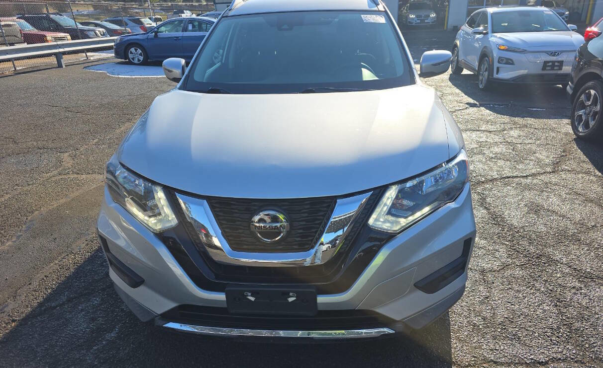Used 2020 Nissan Rogue S w/ Special Edition Package image 4