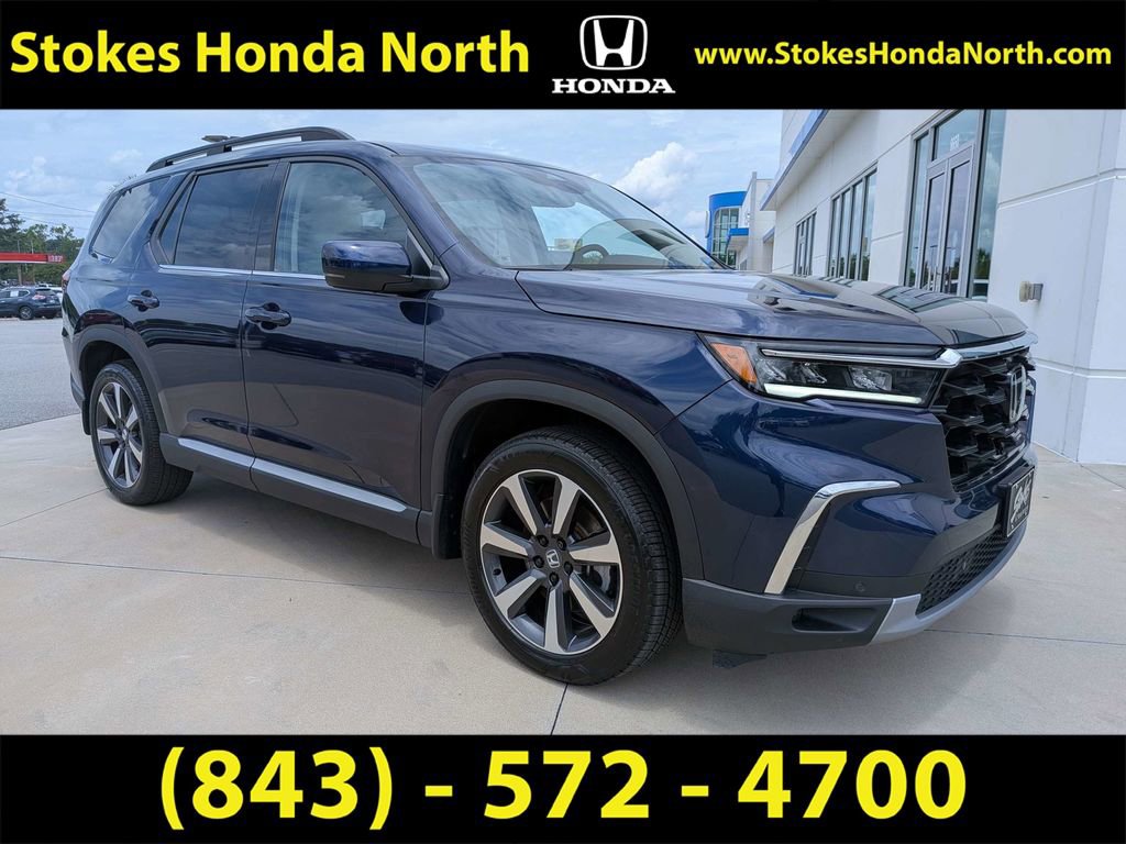 Certified 2025 Honda Pilot Touring image 2