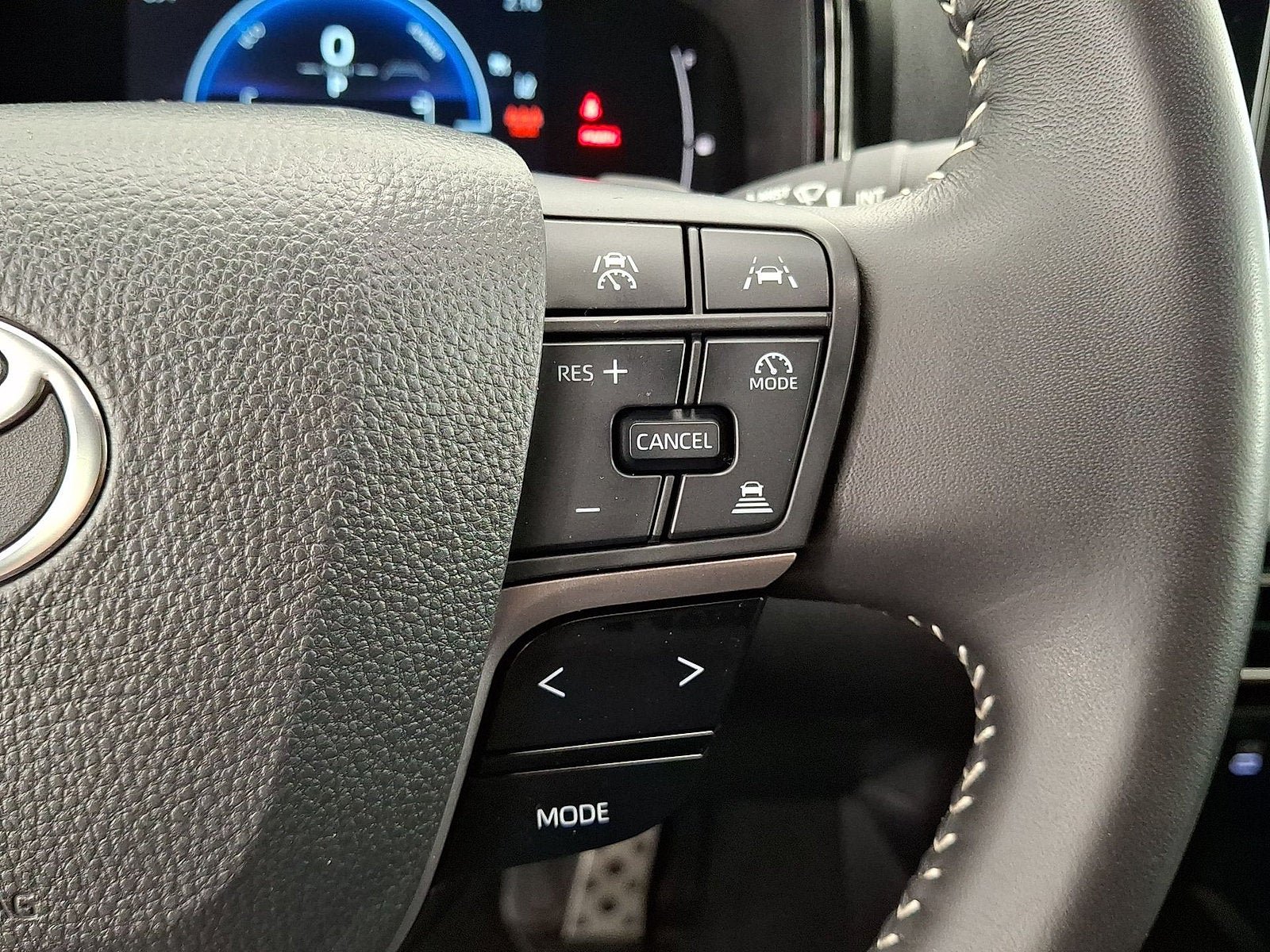 Certified 2025 Toyota Camry SE FWD image 10