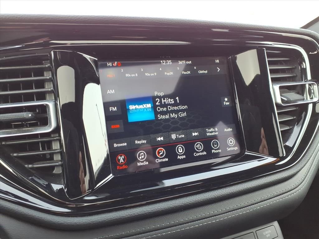 Used 2024 Dodge Durango SXT image 28