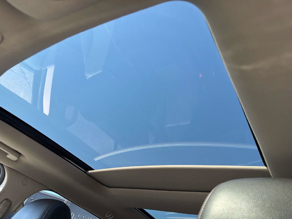 Used 2013 Ford Edge Limited FWD image 33