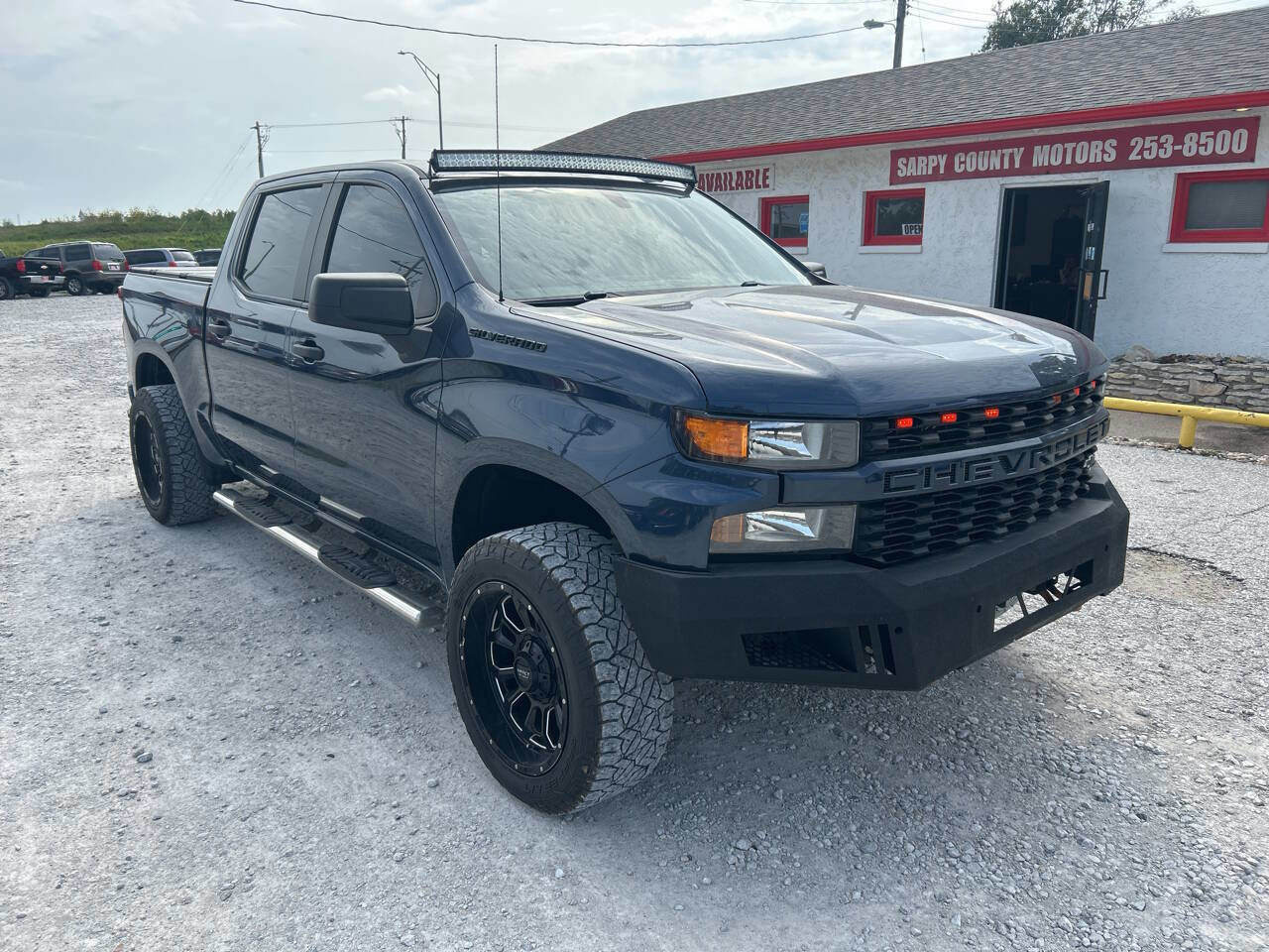 Used 2021 Chevrolet Silverado 1500 Custom image 1