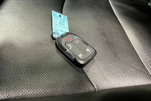 Used 2023 GMC Terrain SLT w/ Infotainment Package II FWD image 33