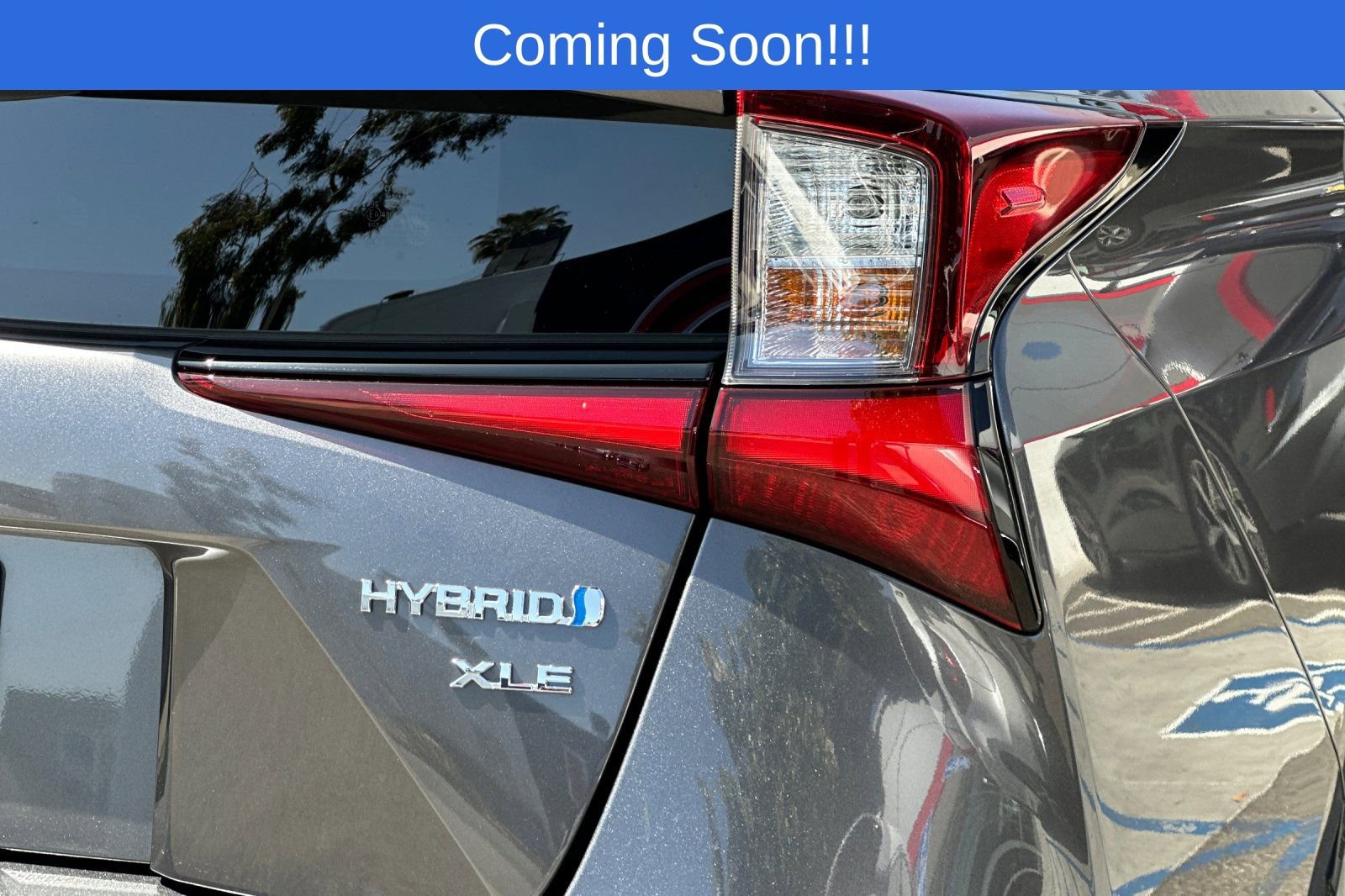 Used 2020 Toyota Prius XLE FWD image 27