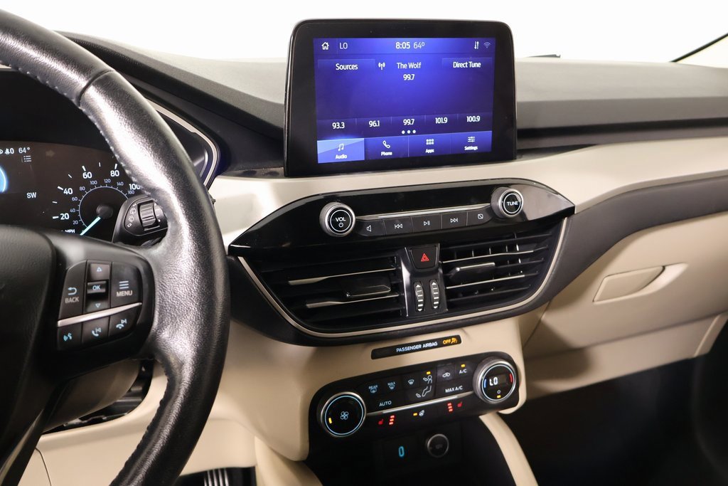 Used 2020 Ford Escape SEL image 5