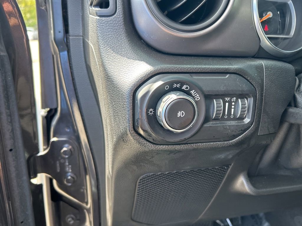 Used 2021 Jeep Wrangler Unlimited Sport image 37