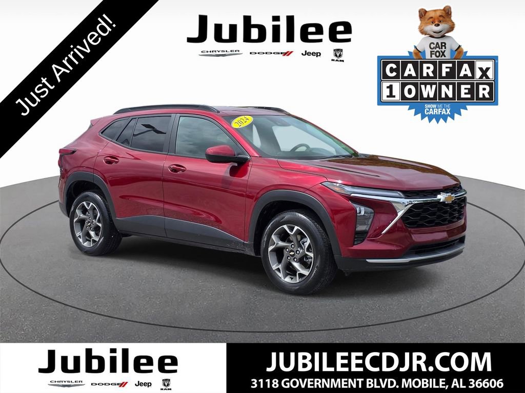 Used 2024 Chevrolet Trax LT w/ LT Convenience Package FWD image 1