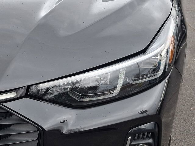 Used 2023 Ford Escape Platinum image 9