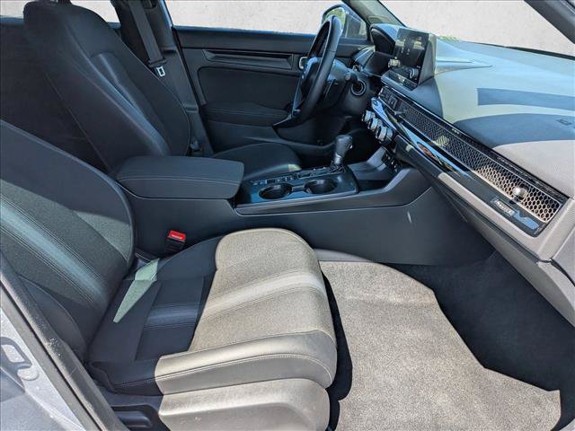 Used 2025 Honda Civic Sport image 25