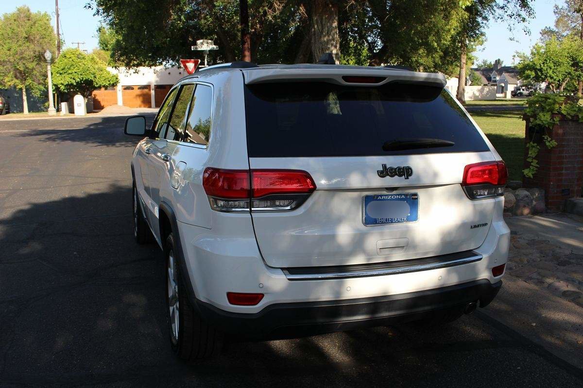 Used 2017 Jeep Grand Cherokee Limited RWD image 38