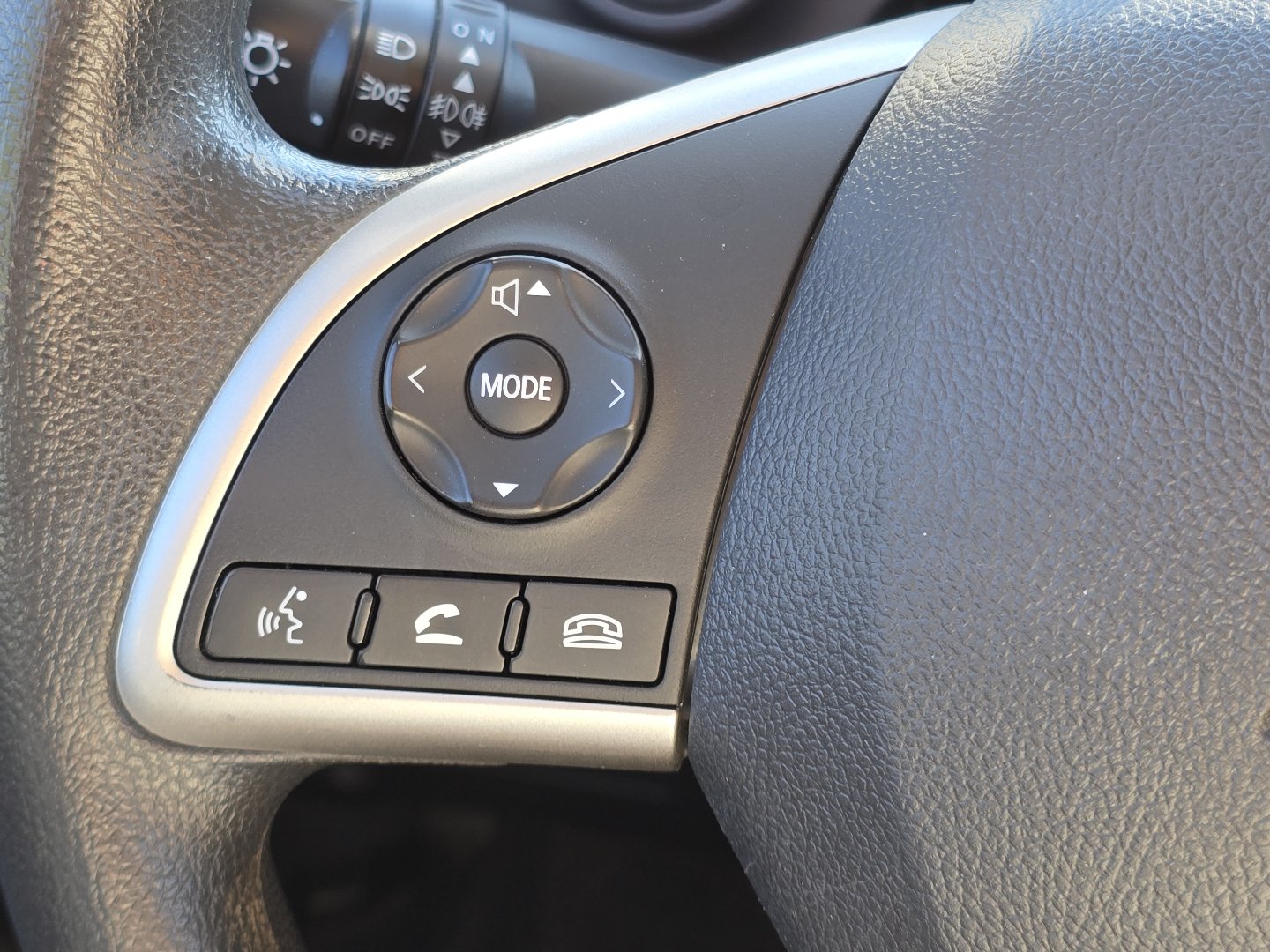 Used 2024 Mitsubishi Mirage ES FWD image 11