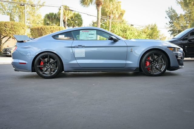 Used 2022 Ford Mustang Shelby GT500 w/ Carbon Fiber Track Pack RWD image 16