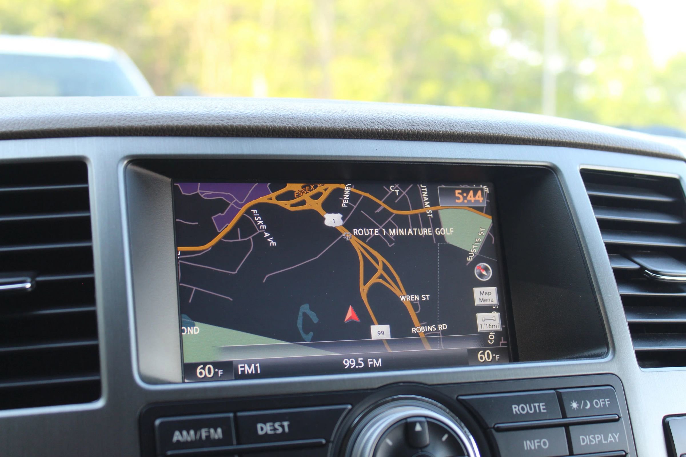 Used 2014 Nissan Armada Platinum image 37