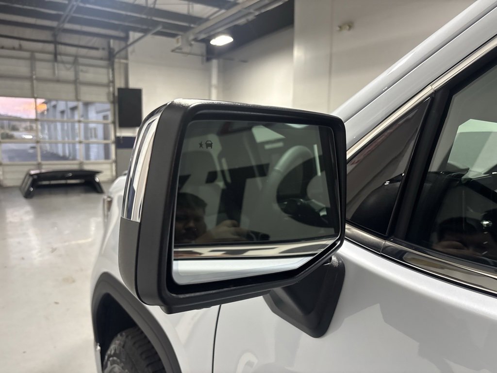 New 2026 GMC Sierra 1500 SLT w/ SLT Premium Plus Package image 9