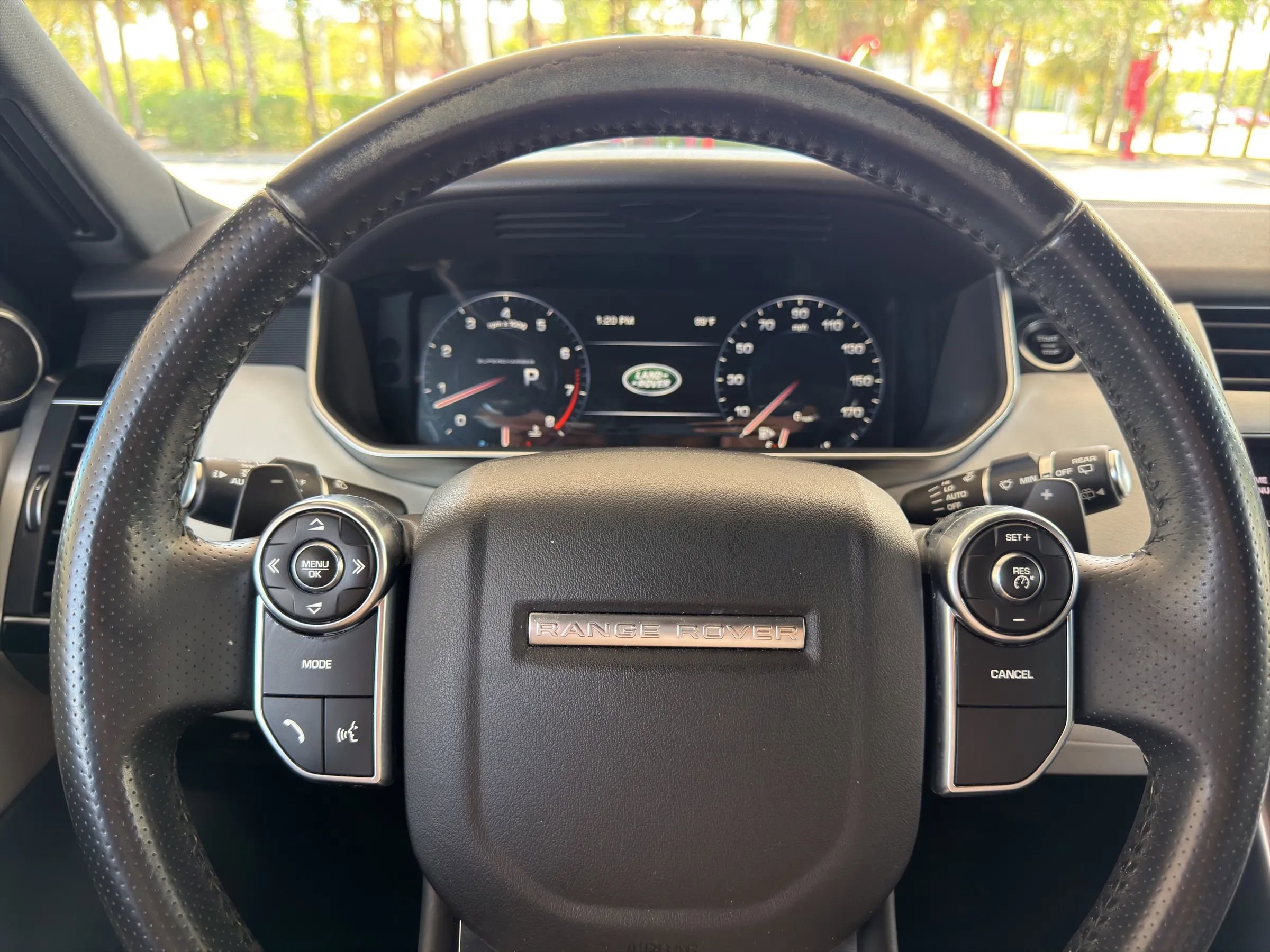 Used 2015 Land Rover Range Rover Sport Supercharged AWD/4WD image 34