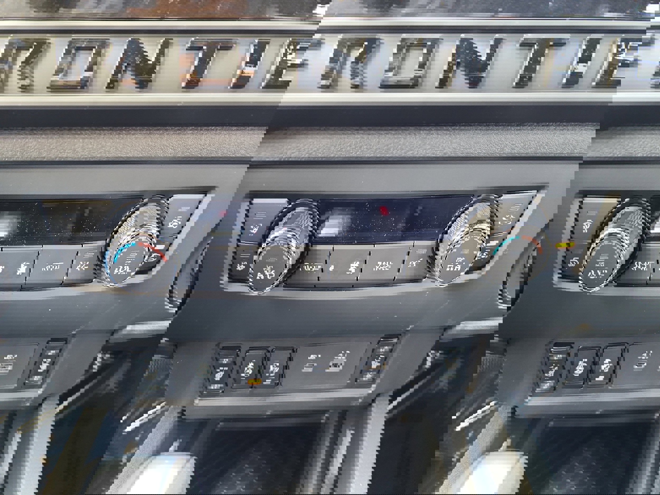 New 2026 Nissan Frontier SV image 15