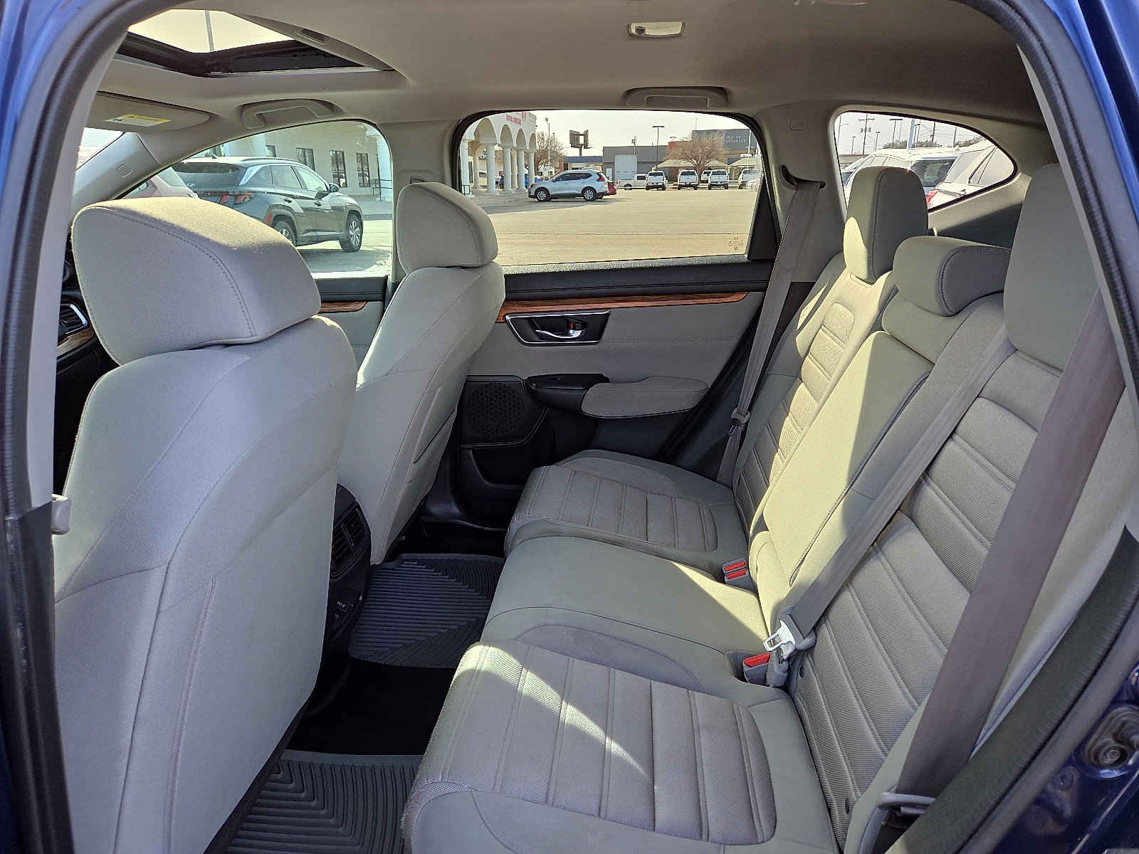 Used 2019 Honda CR-V EX image 8