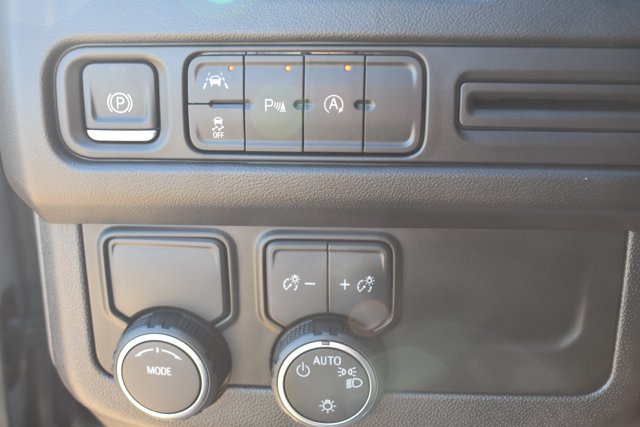 Used 2024 Chevrolet Tahoe LT RWD image 28