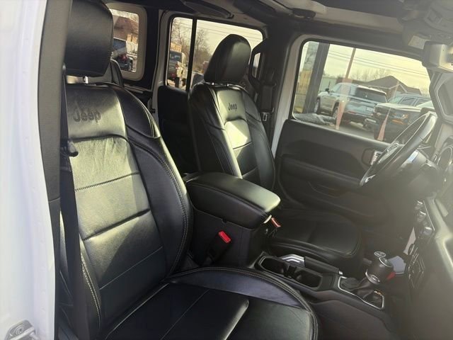 Used 2018 Jeep Wrangler Unlimited Sahara w/ Quick Order Package 24M Moab AWD/4WD image 52