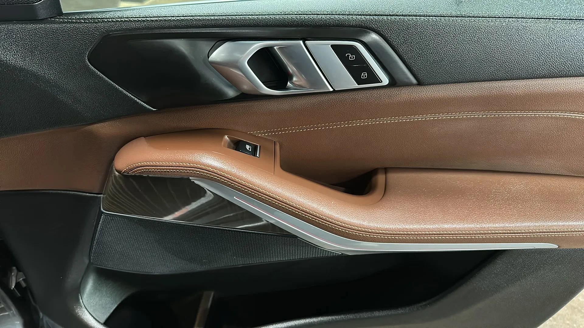 Used 2022 BMW X5 xDrive40i w/ Premium Package image 20