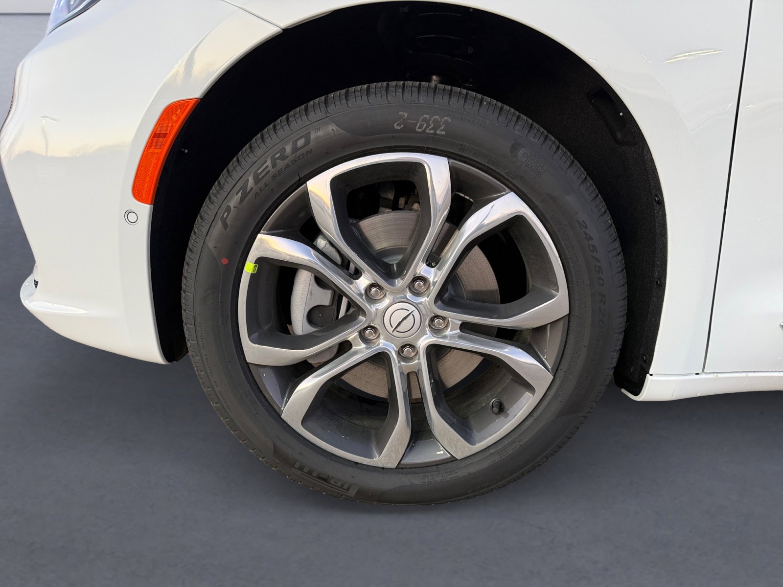 New 2026 Chrysler Pacifica Pinnacle image 14