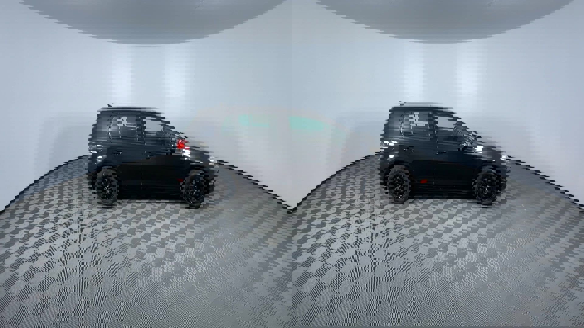 Used 2012 Volkswagen Golf 4-Door image 9