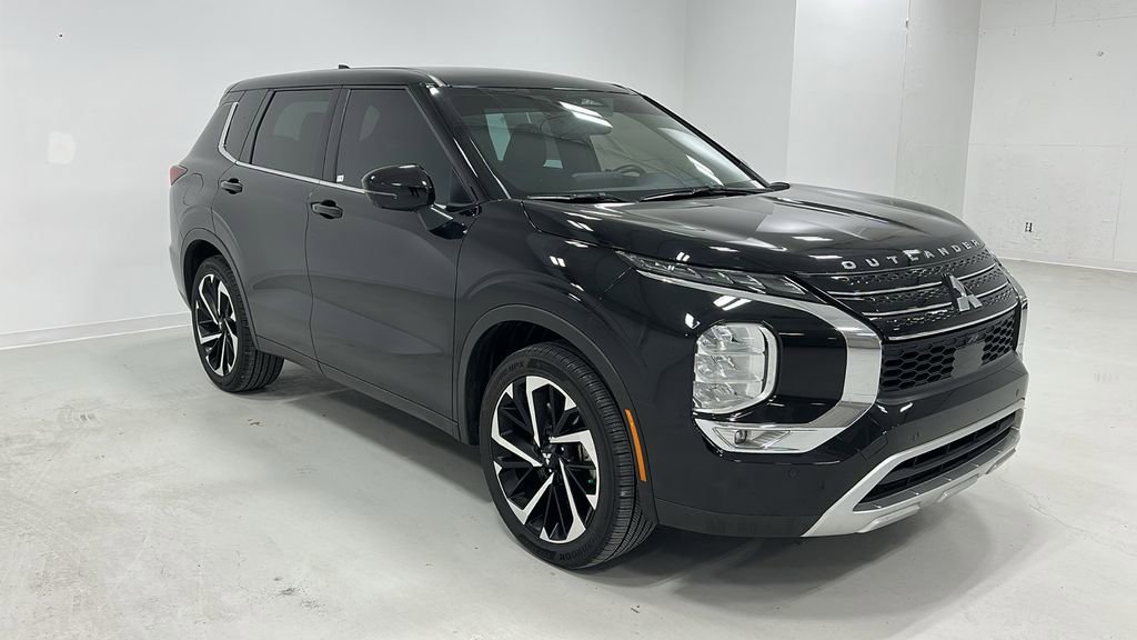 Used 2022 Mitsubishi Outlander SE image 8