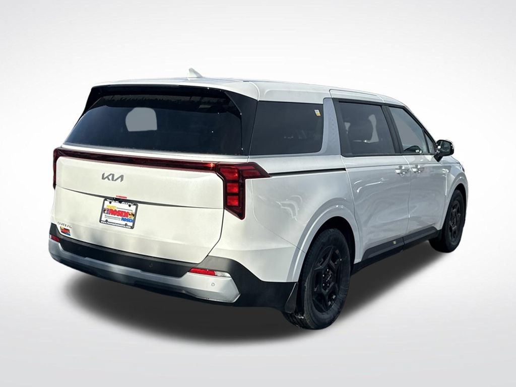New 2026 Kia Carnival FWD image 5